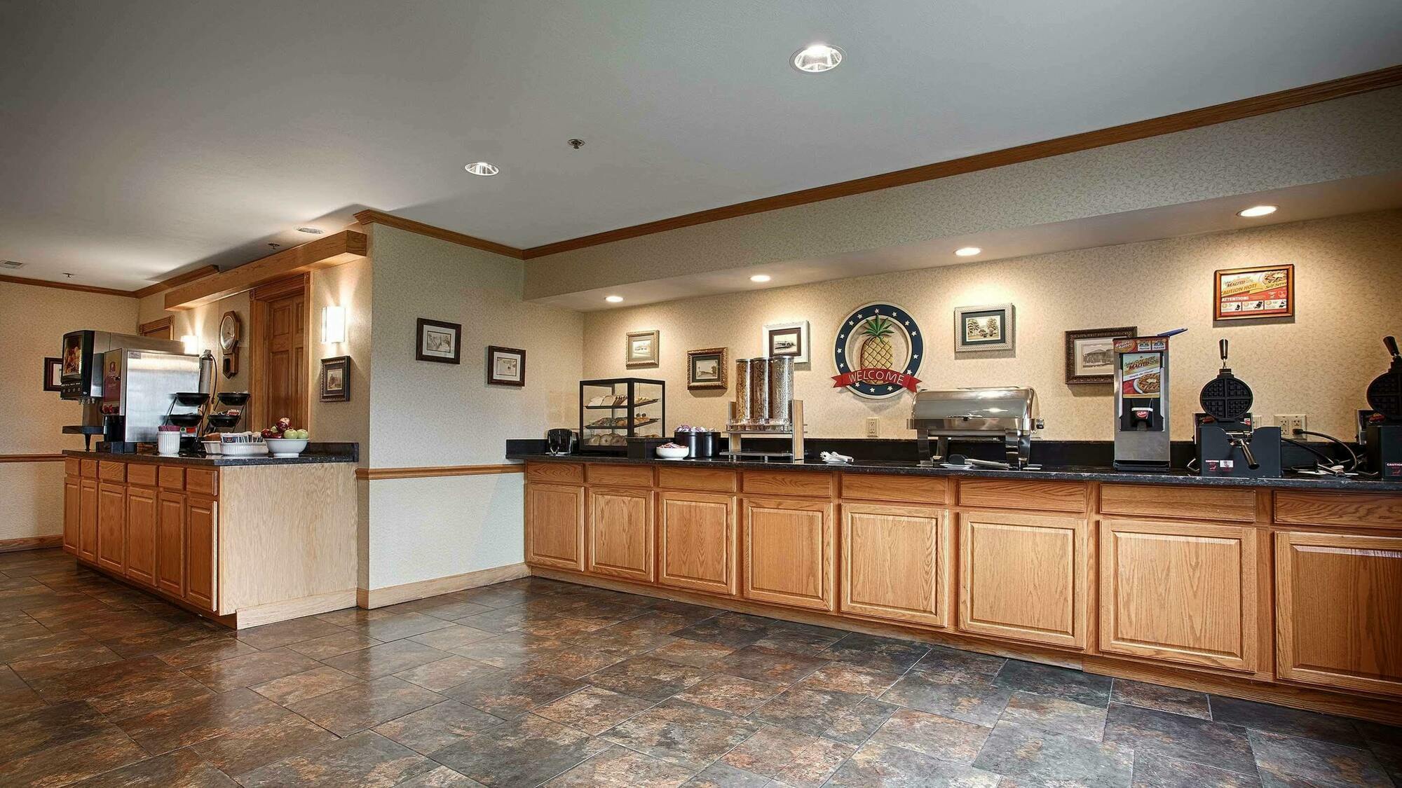 Western Hotel 3*